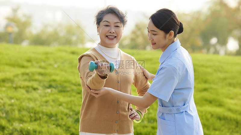 社区智慧养老服务中心：构建未来养老新模式**