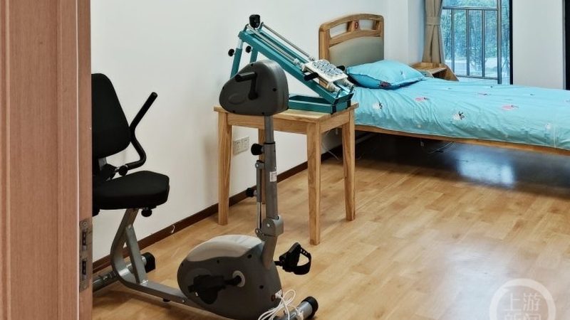 揭秘养老护理行业：护工价格背后的真相